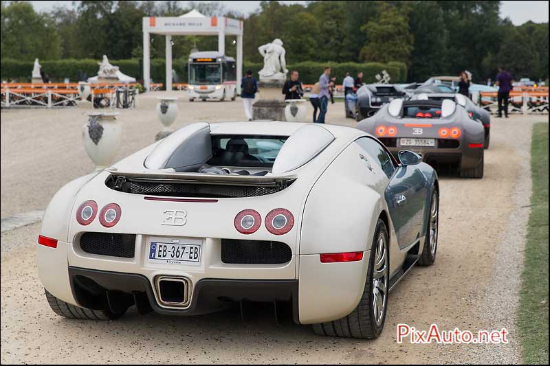 Chantilly-Arts-&-Elegance, Embouteillage Bugatti Veron