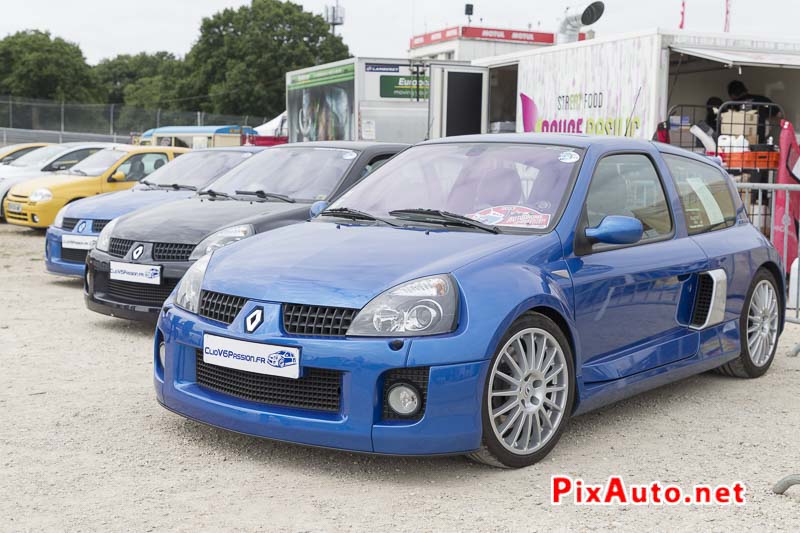 Autodrome-Heritag-Festival, Renault Clio V6