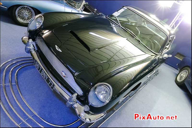 Automobile sur les champs, Artcurial, Aston Martin DB5