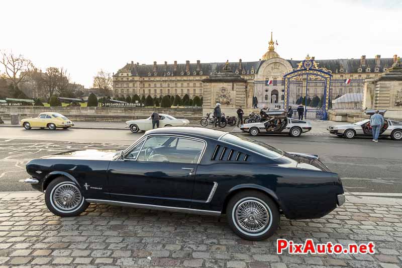 Traversee De Paris, Ford Mustang aux Invalides